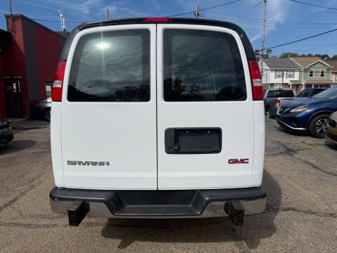 2023 GMC Savana 2500