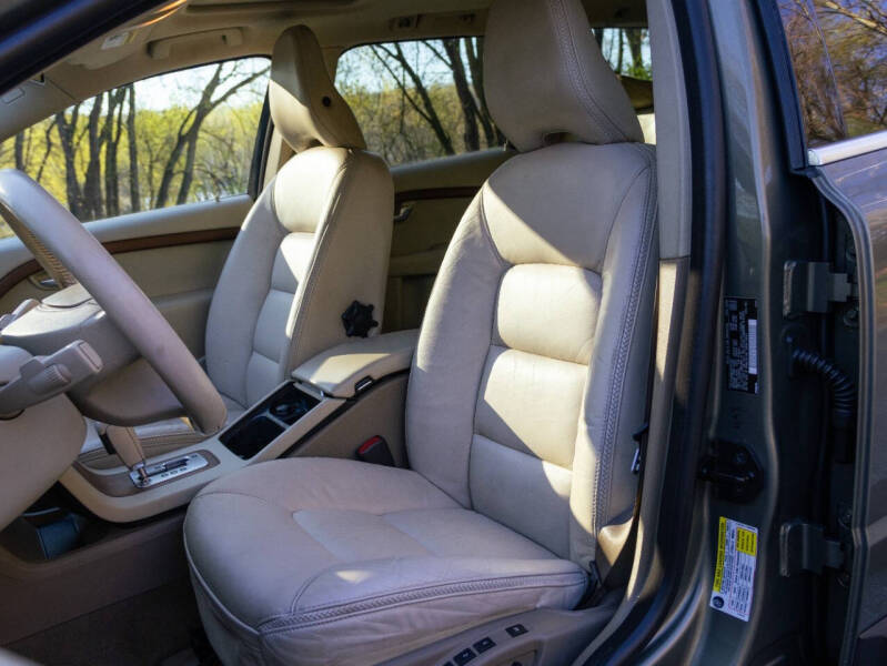 2010 Volvo XC70 3.2