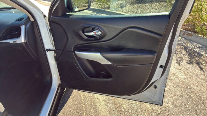 2018 Jeep Cherokee Latitude Plus