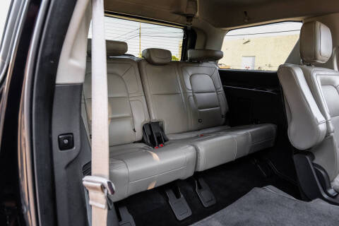 2022 Lincoln Navigator Standard