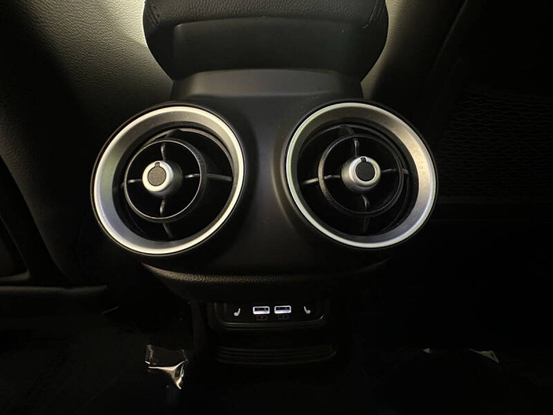 2022 Alfa Romeo Stelvio Sprint