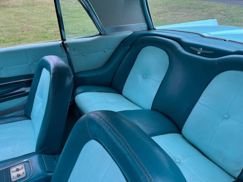 1960 Ford Thunderbird