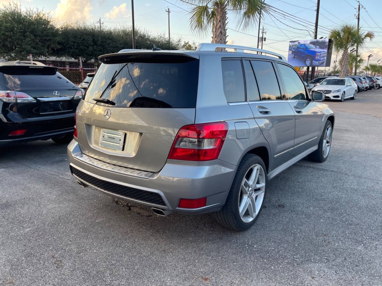 2012 Mercedes-Benz GLK for sale at SMART CHOICE AUTO in Pasadena, TX