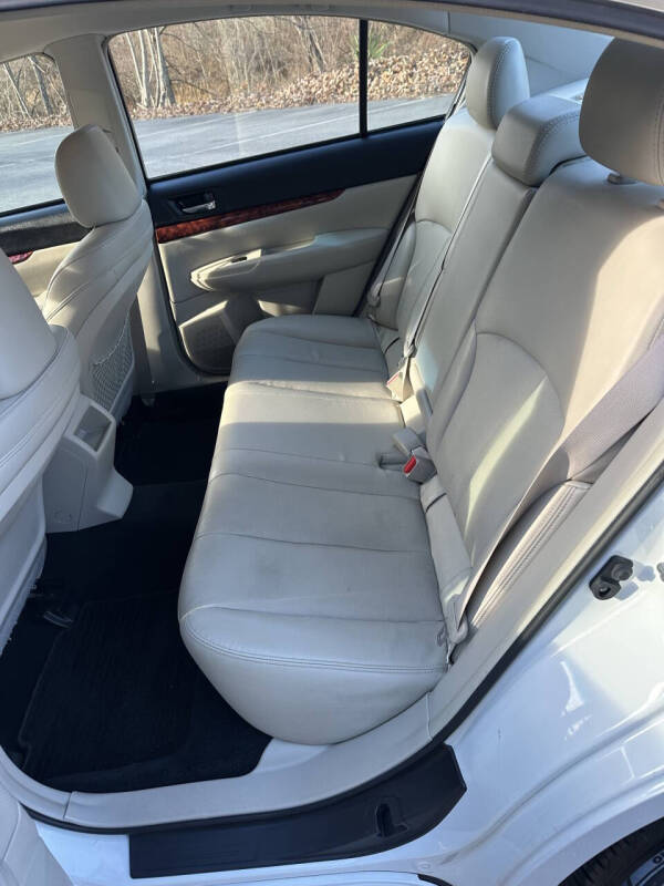 2010 Subaru Legacy 2.5i Limited