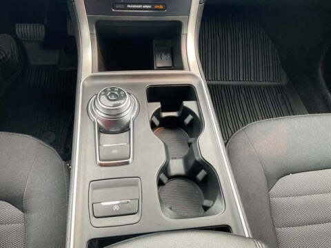 2022 Ford Edge SE