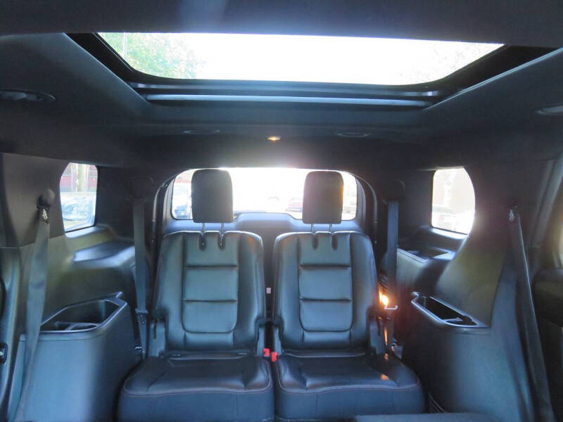 2017 Ford Explorer Sport