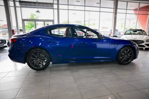 2022 Maserati Ghibli Modena Q4