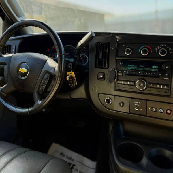 2020 Chevrolet Express 2500