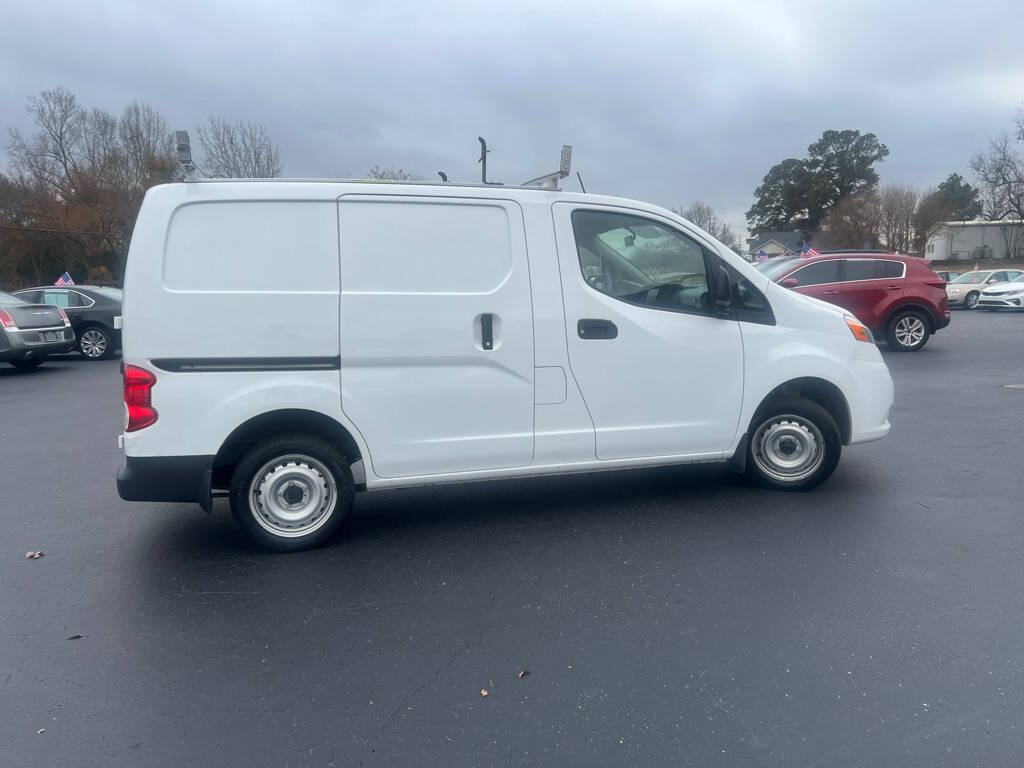 2021 Nissan NV200 S photo 11