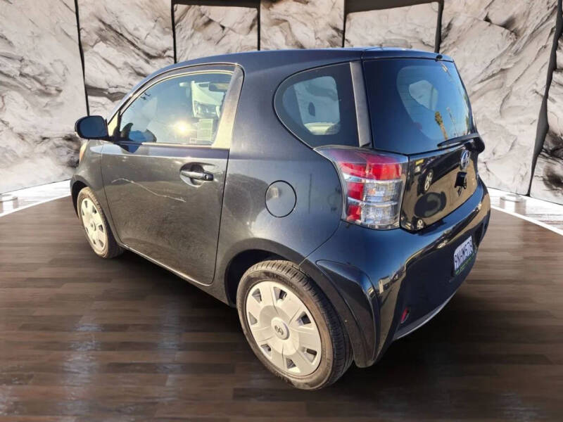 2013 Scion iQ