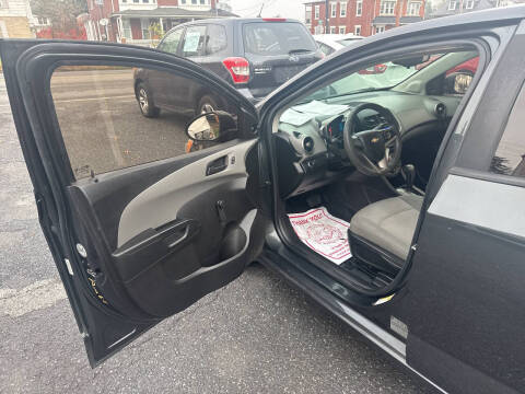 2016 Chevrolet Sonic LS Auto