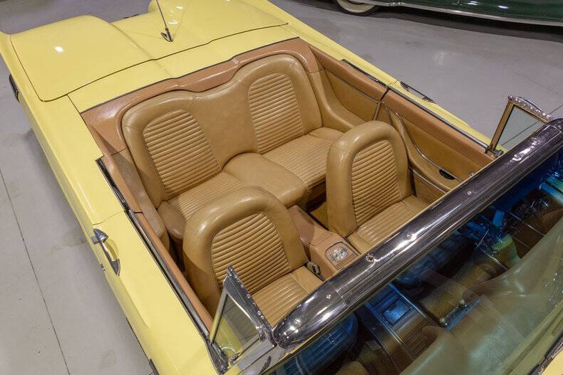 1959 Ford Thunderbird