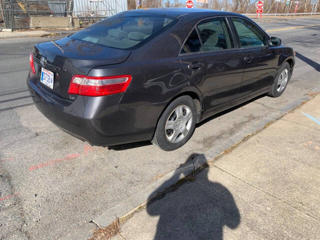 2008 Toyota Camry LE photo 3