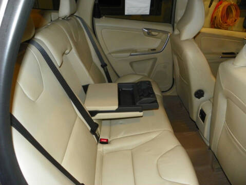 2015 Volvo XC60 T6 Premier Plus