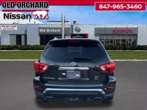 2017 Nissan Pathfinder SL