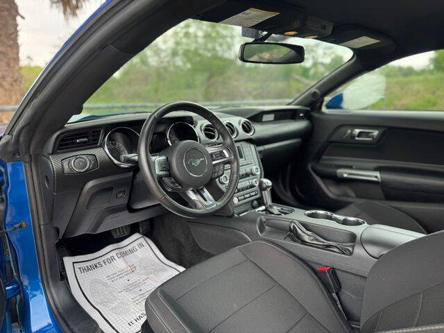 2017 Ford Mustang V6