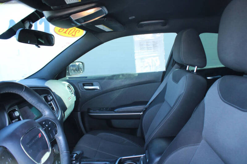 2018 Dodge Charger SXT