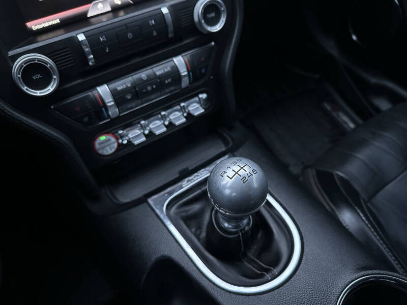 2015 Ford Mustang EcoBoost Premium