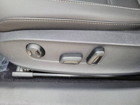 2022 Volkswagen Passat R-Line