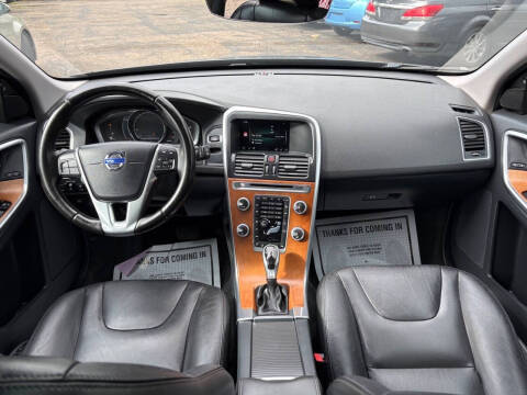 2017 Volvo XC60 T5 Inscription