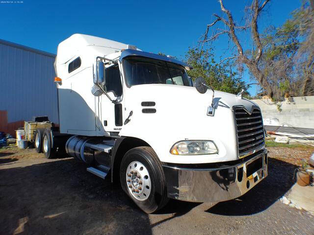 2016 Mack Pinnacle
