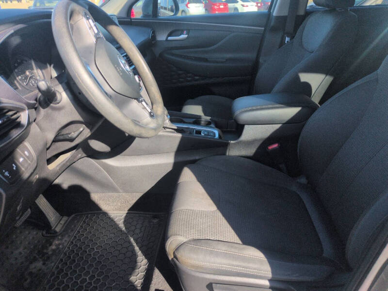 2019 Hyundai Santa Fe SE 2.4L