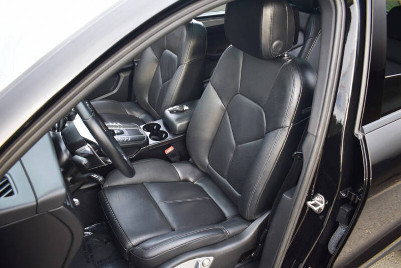 2017 Porsche Macan