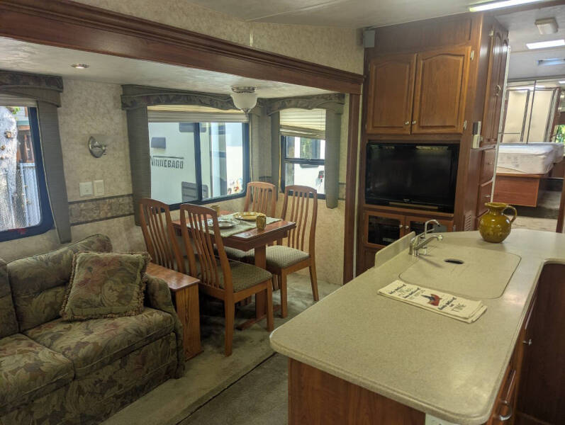 2005 Alpenlite Medinah 32RLT / 32ft