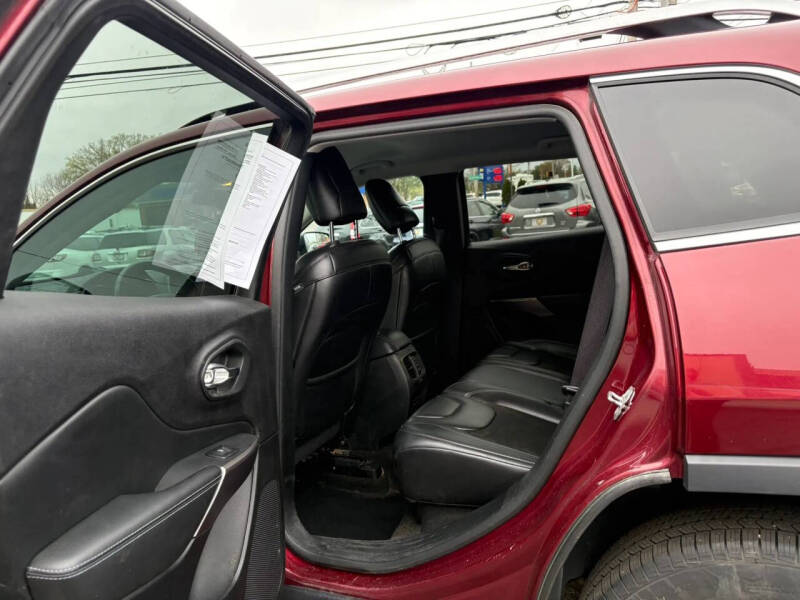 2019 Jeep Cherokee Latitude Plus