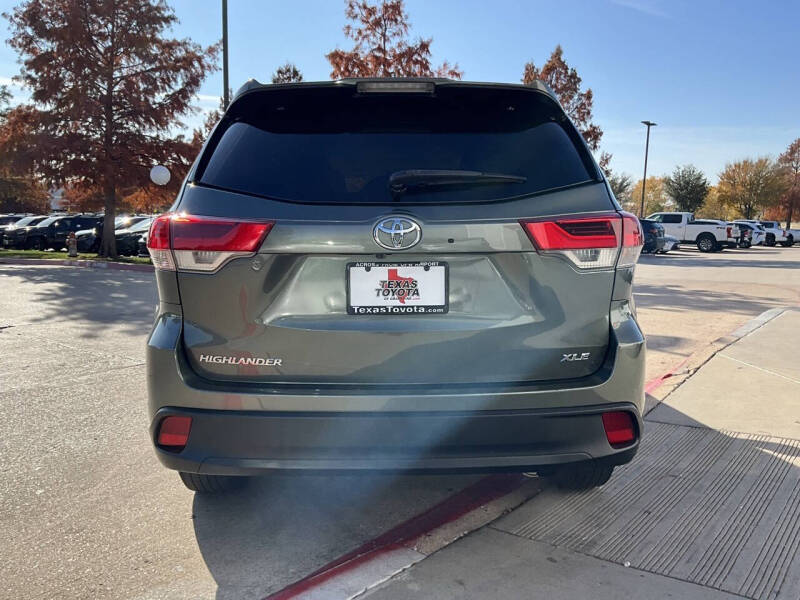 2019 Toyota Highlander XLE