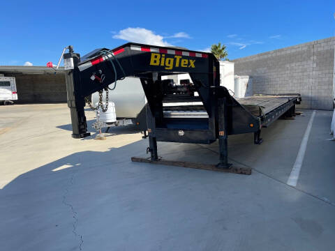 2022 Big Tex 25GN-35+5MR