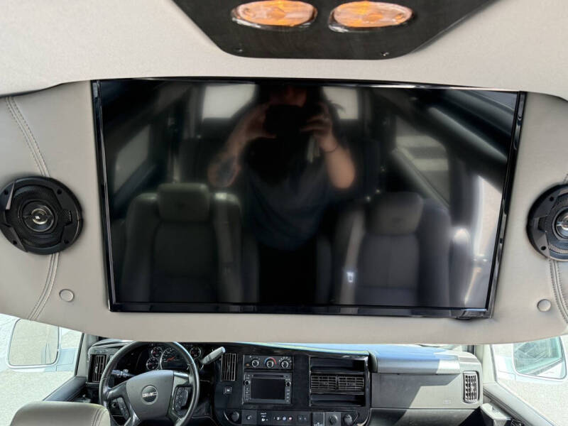 2019 GMC Savana 2500