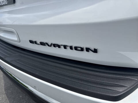 2025 GMC Yukon Elevation