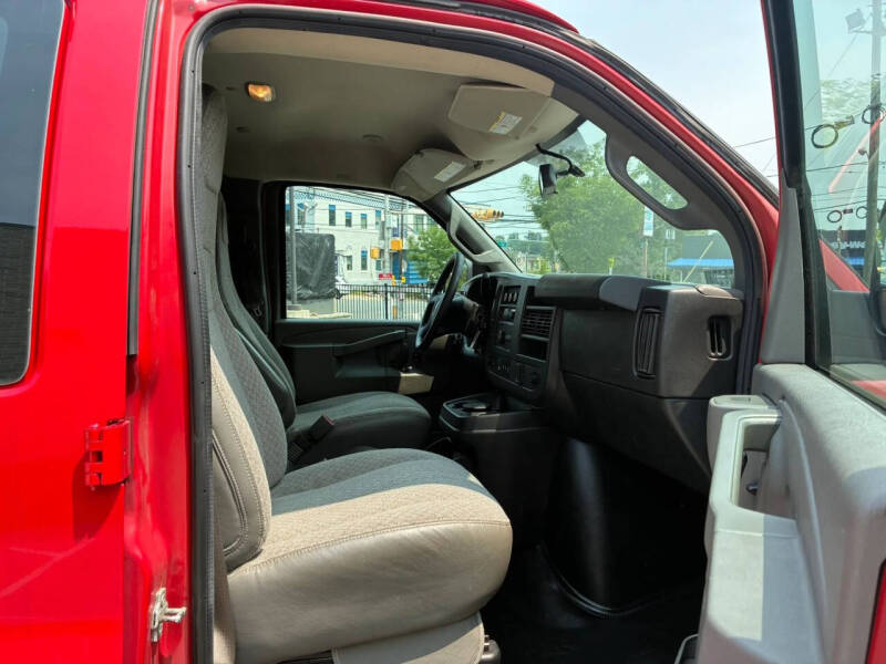 2019 GMC Savana 2500