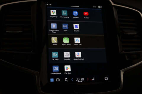 2025 Volvo XC90 B5 Plus Bright Theme