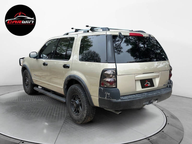 2002 Ford Explorer XLS