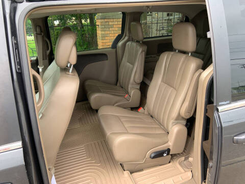 2012 Chrysler Town and Country