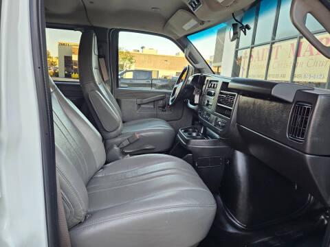 2023 Chevrolet Express LS 3500