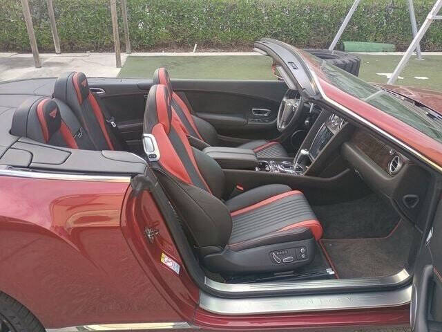 2017 Bentley Continental 11