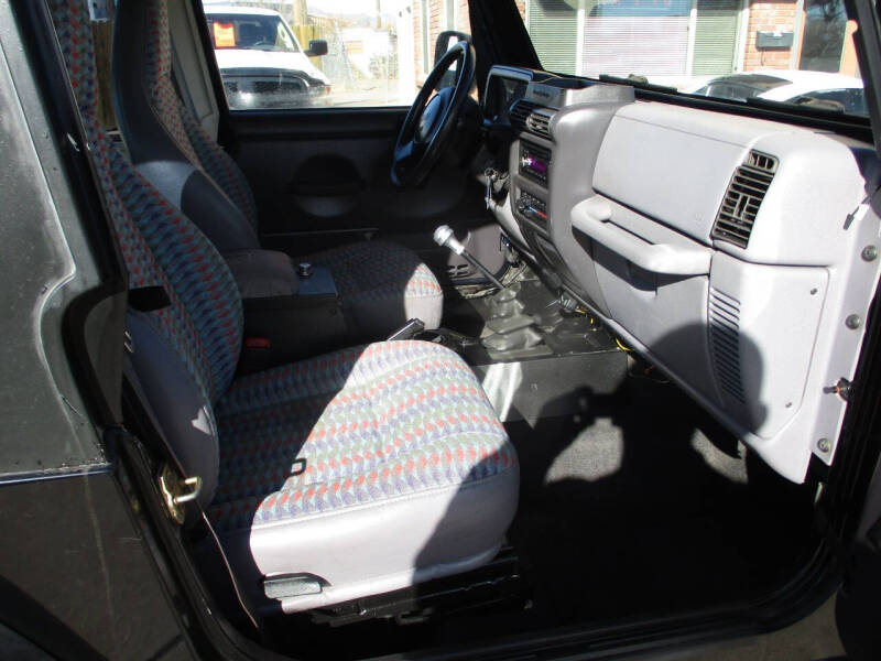 1997 Jeep Wrangler SE