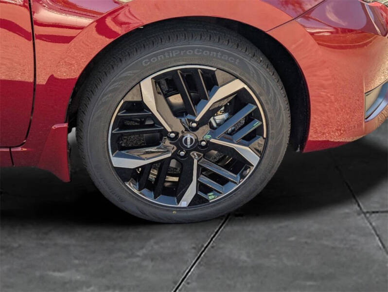 2025 Nissan Versa SR