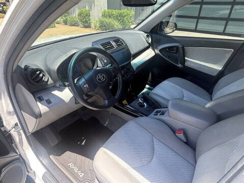2012 Toyota RAV4 EV