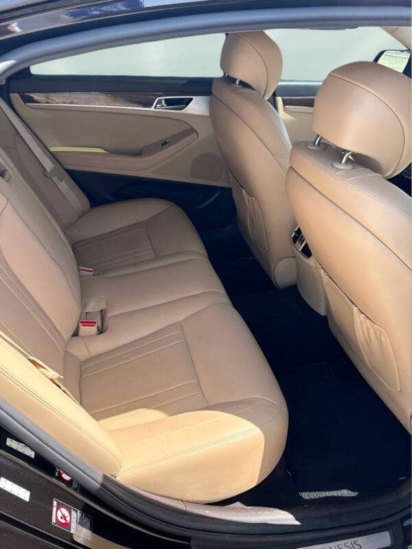 2018 Genesis G80