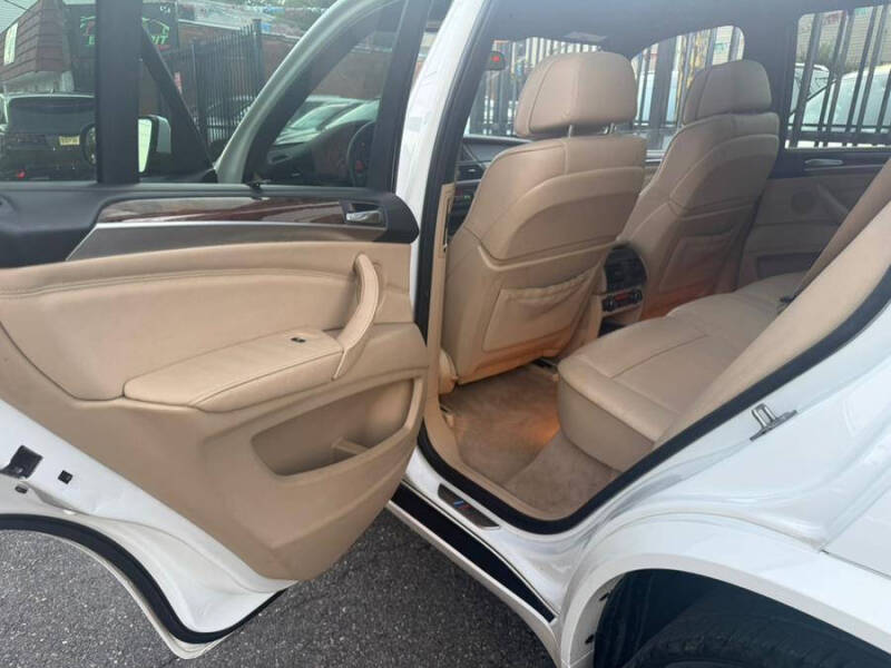 2011 BMW X5 xDrive35i Sport Activity