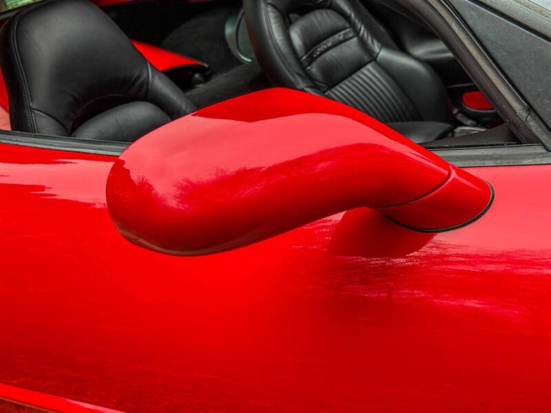 2004 Chevrolet Corvette