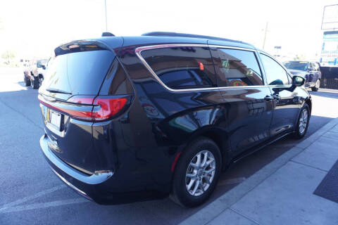 2022 Chrysler Pacifica Touring L