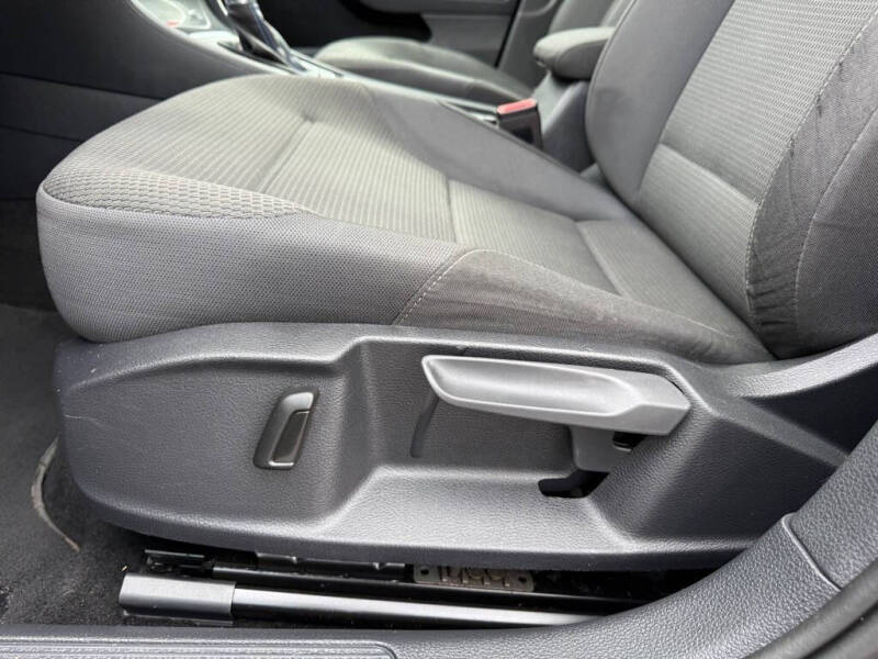 2019 Volkswagen e-Golf SE