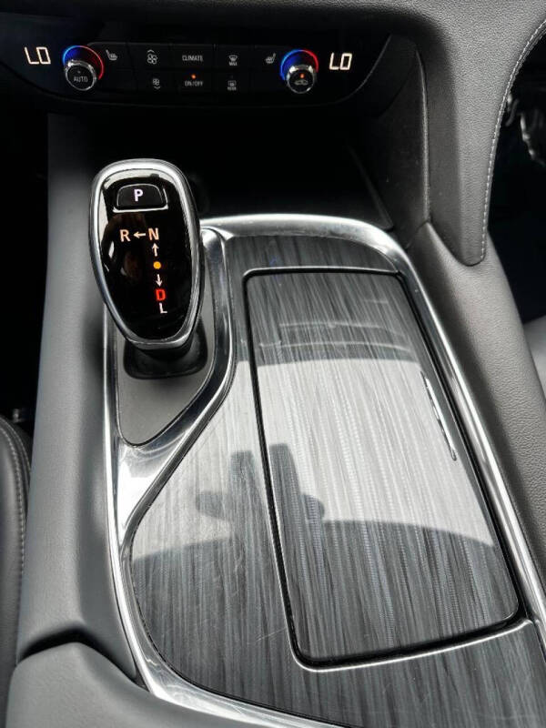 2018 Buick Enclave Essence