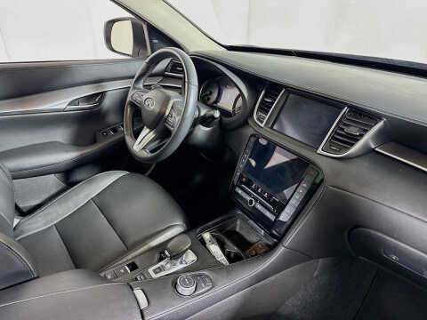 2022 Infiniti QX50 Luxe
