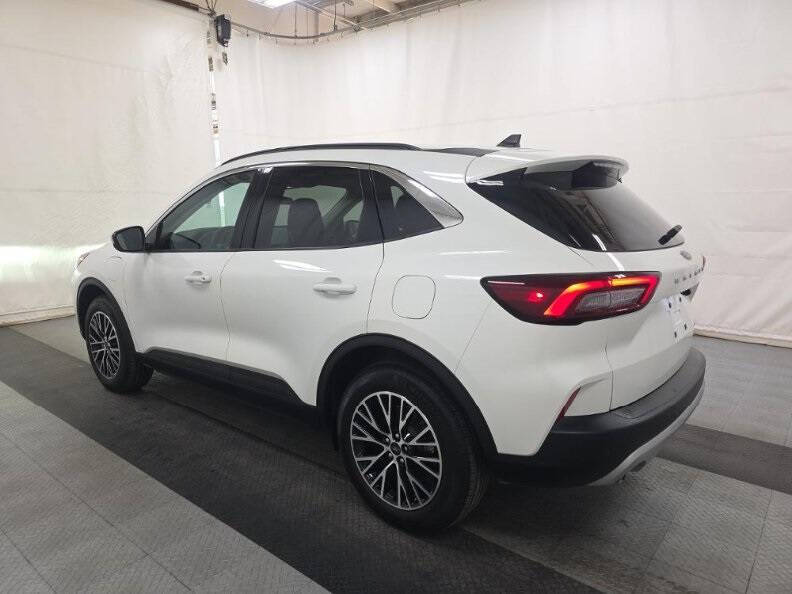 2023 Ford Escape Plug-In Hybrid